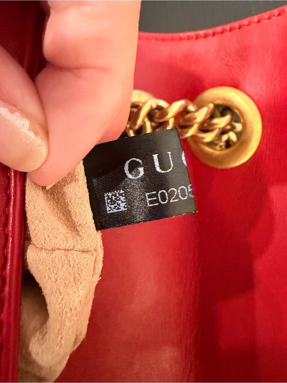 Gucci GG Marmont Small Shoulder Bag in Red - Picture 12 of 16